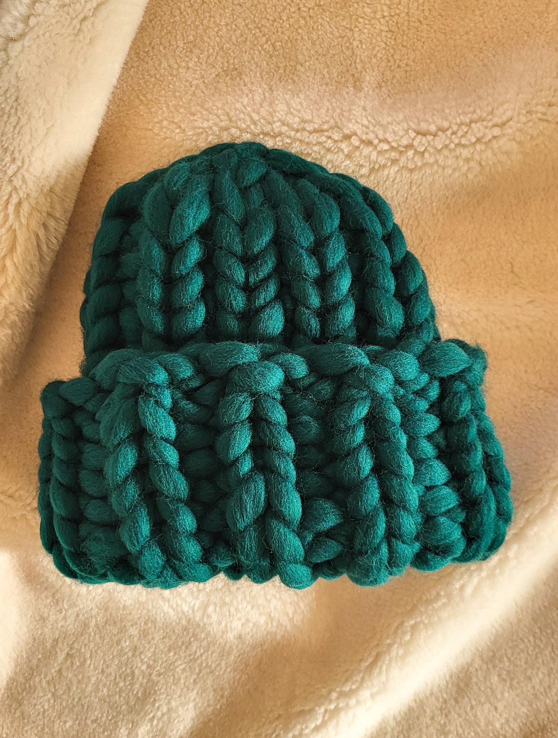 Chunky Knit Merino Wool Beanie: Unisex Winter Hat