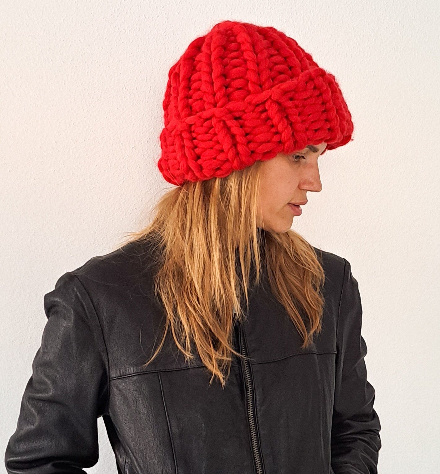 Merino Wool Knit Beanie: Super Chunky Pom Pom Winter Hat