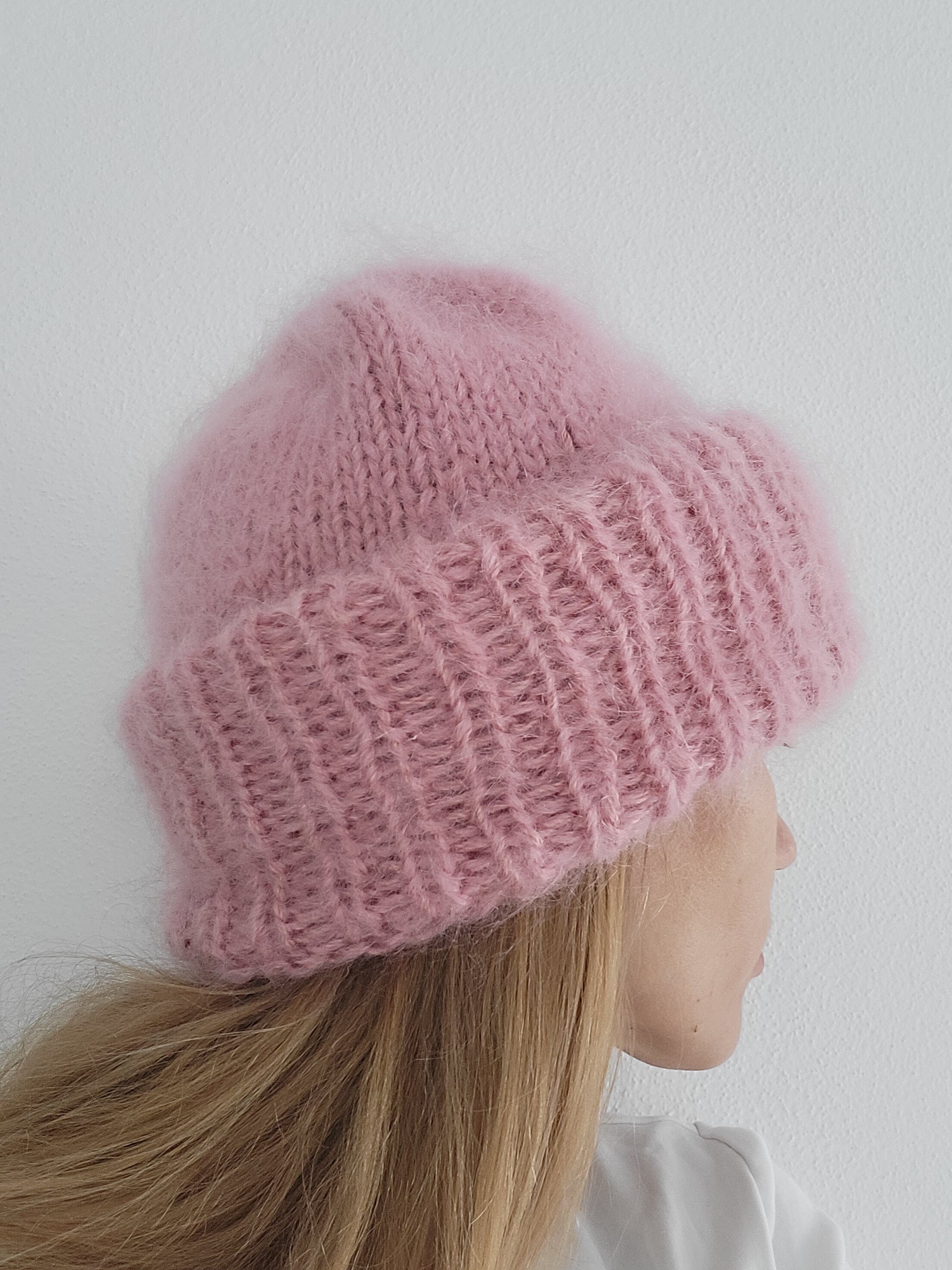 Chunky Knit Mohair Beanie: Women's Winter Fluffy Hat