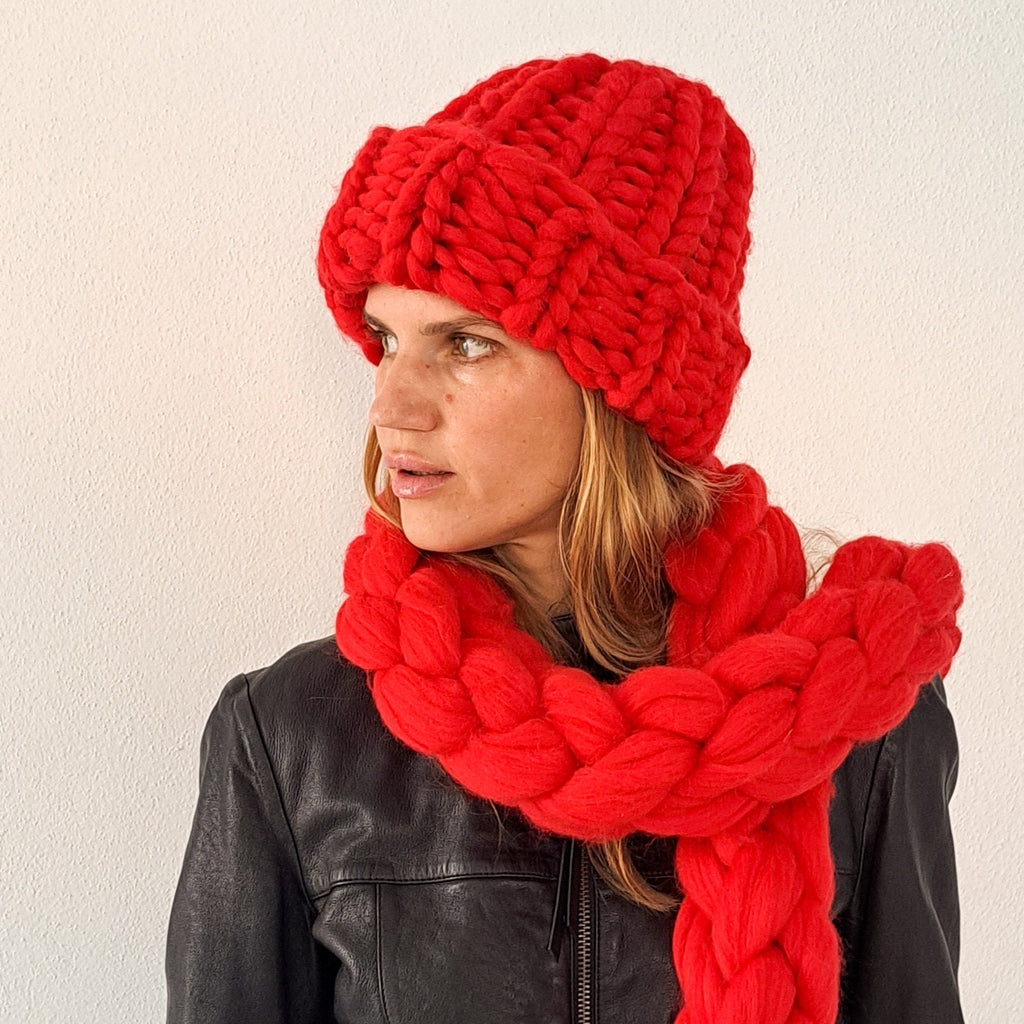 Super Chunky Knit Beanie and Scarf Set: 100% Merino Wool